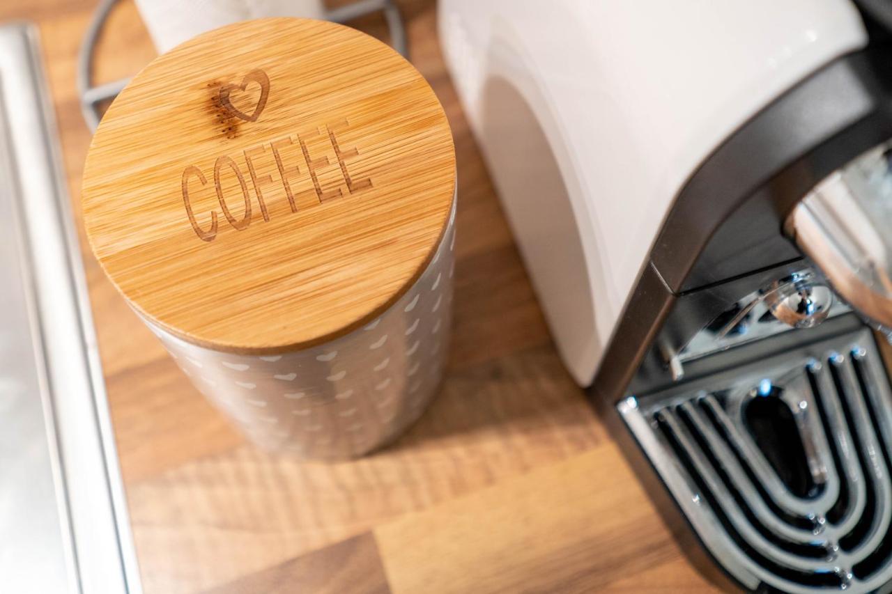 Cozy Modern Nest In The Heart Of Vienna With Netflixアパートメント エクステリア 写真