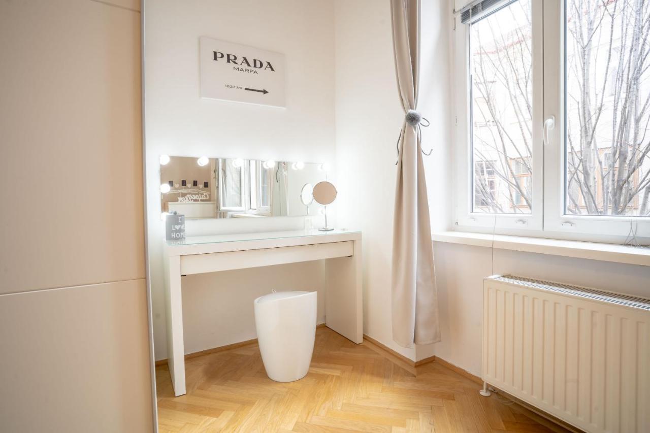 Cozy Modern Nest In The Heart Of Vienna With Netflixアパートメント エクステリア 写真
